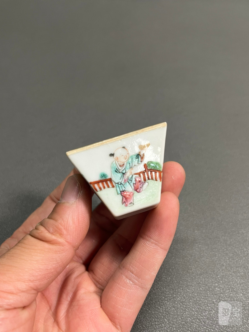 清中期 粉彩婴戏图斗方杯 - 图3